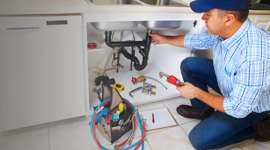 Expert burst pipe repair services in Davis Creek, CA